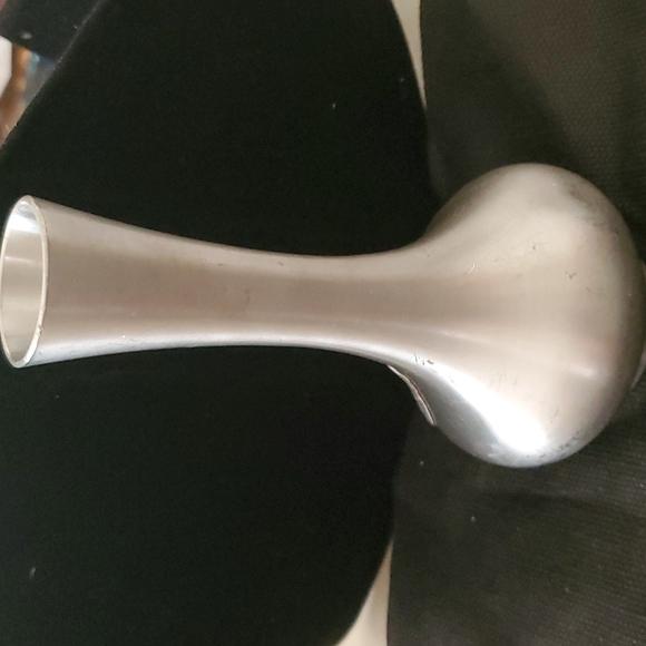 ROYAL SELANGOR PEWTER BUD VASE . - Picture 5 of 6